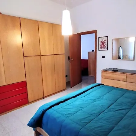 Grande Bilocale Con Giardino * ليتسانو