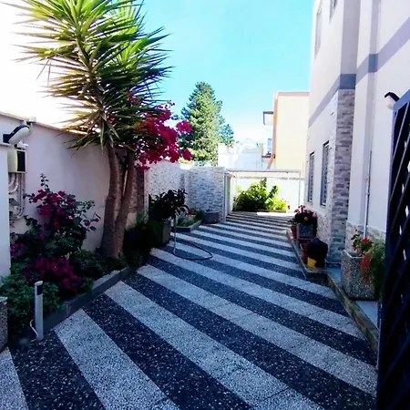 شقة Grande Bilocale Con Giardino *