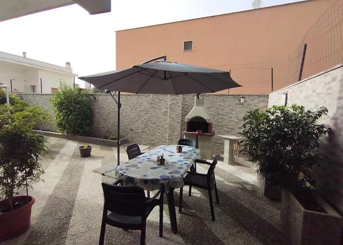 Grande Bilocale Con Giardino شقة