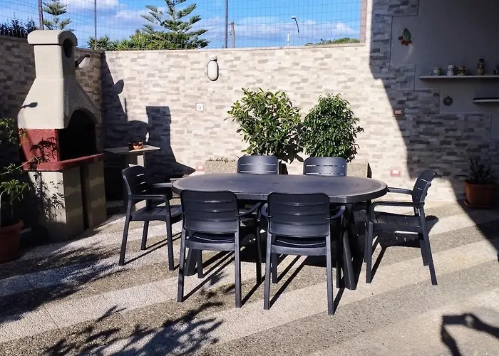 Grande Bilocale Con Giardino
