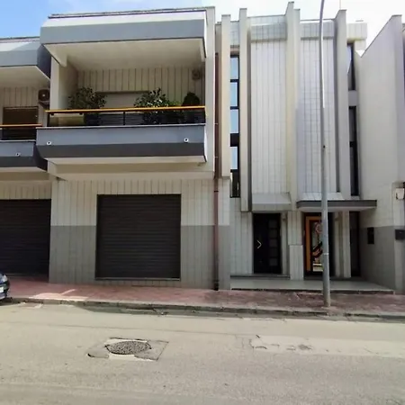 Grande Bilocale Con Giardino Apartment Lizzano (Apulia)