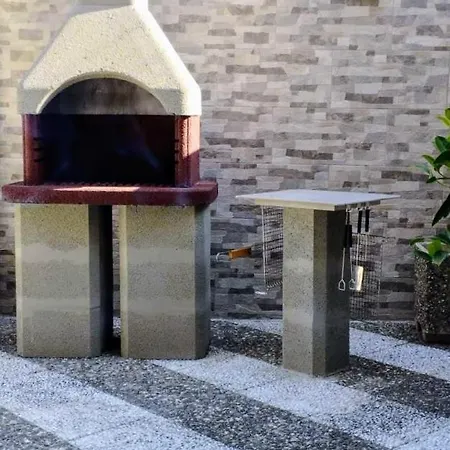 Grande Bilocale Con Giardino
